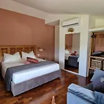 Petrasicula Hébergement de vacances *