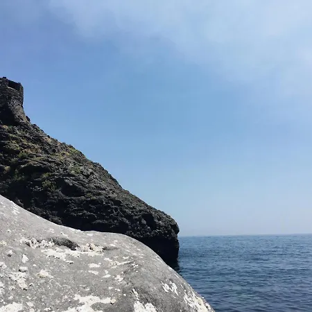 Petrasicula * Aci Trezza